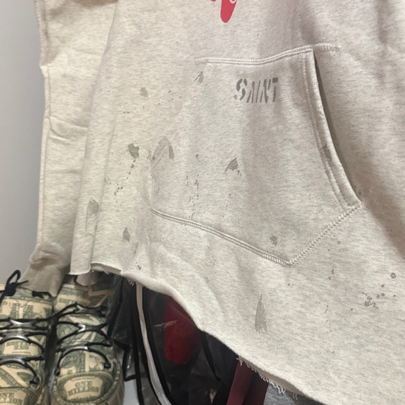 Emotionally Unavailable - Picture 4 of 6